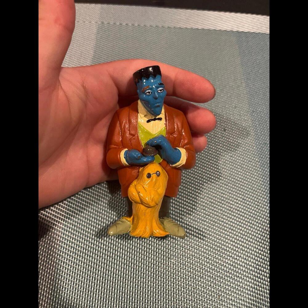 1993 rare vintage addams family candy container figures